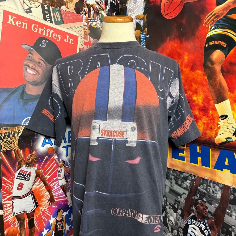 Vintage Syracuse Orangemen Wauldron 90s NCAA Football Helmet AOP Tee‎ Sz Large